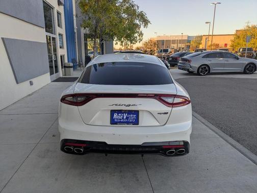 2021 Kia Stinger GT-Line
