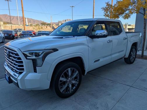 2023 Toyota Tundra Capstone CrewMax 4WD Hybrid
