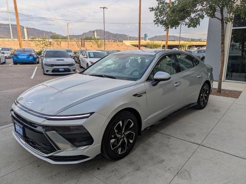 2024 Hyundai SONATA SEL