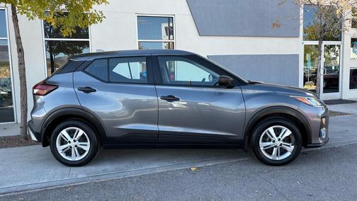 2021 Nissan Kicks S