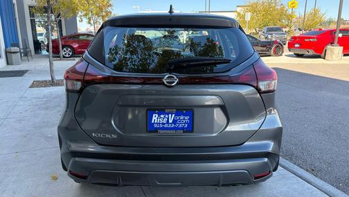 2021 Nissan Kicks S
