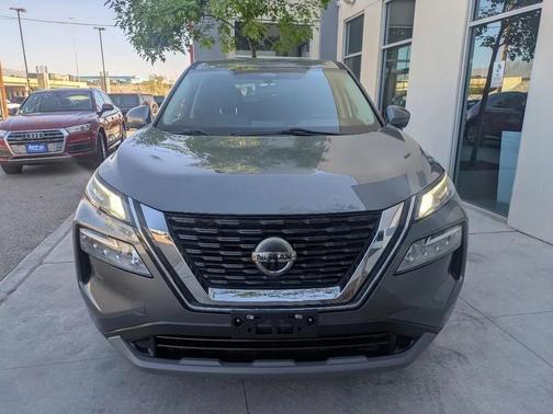 Gray 2021 Nissan Rogue SV