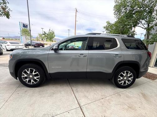 2023 GMC Acadia SLT AWD