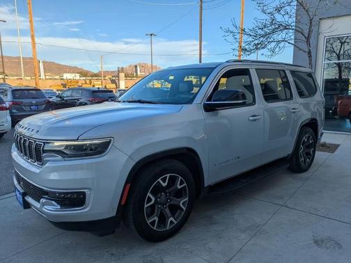 2023 Jeep Wagoneer Series III 4WD