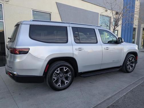 2023 Jeep Wagoneer Series III 4WD