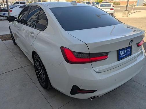 2021 BMW 330 i