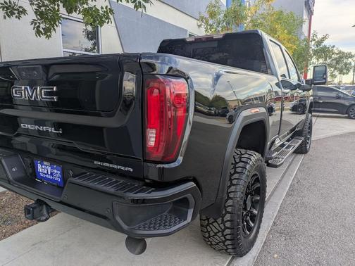 2022 GMC Sierra 2500 Denali
