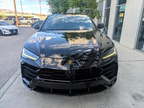 2021 Lamborghini Urus Base