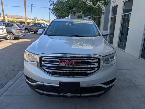 SILVER 2018 GMC Acadia SLT-2