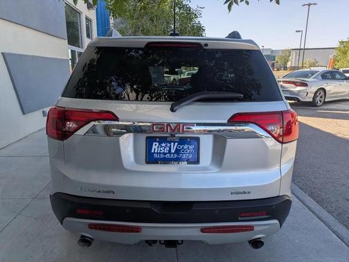 SILVER 2018 GMC Acadia SLT-2