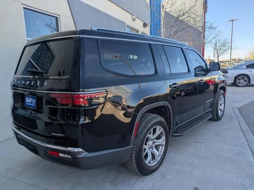 2022 Jeep Wagoneer Series II 4WD