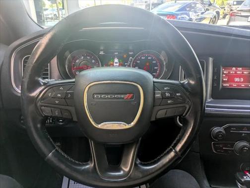 2017 Dodge Charger SE