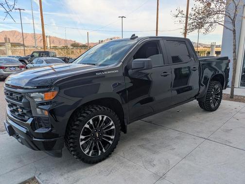 2024 Chevrolet Silverado 1500 Custom