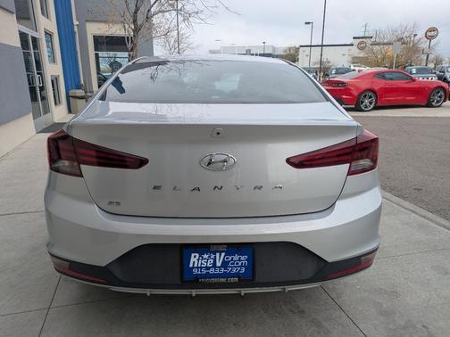 2020 Hyundai ELANTRA SE