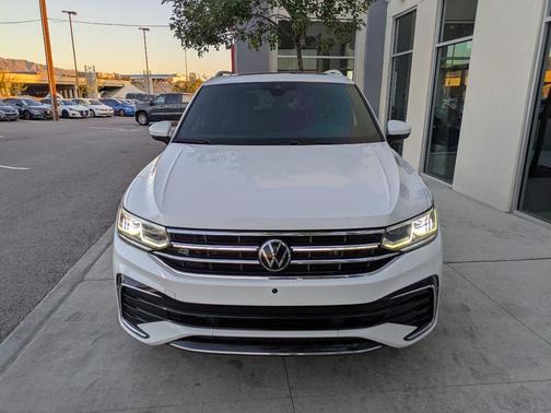 2022 Volkswagen Tiguan 2.0T SEL R-Line 4MOTION