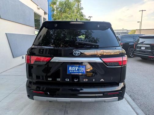 2023 Toyota Sequoia Capstone