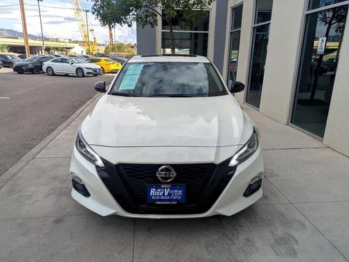 2022 Nissan Altima 2.5 SR