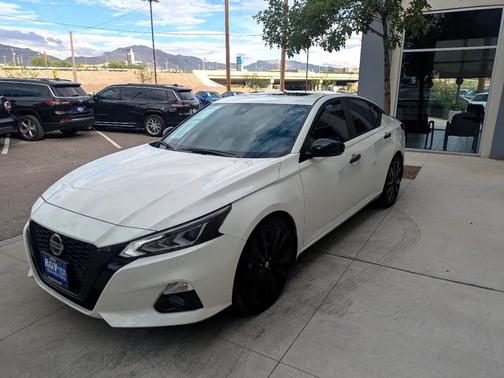 2022 Nissan Altima 2.5 SR