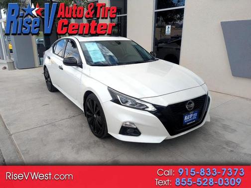 2022 Nissan Altima 2.5 SR