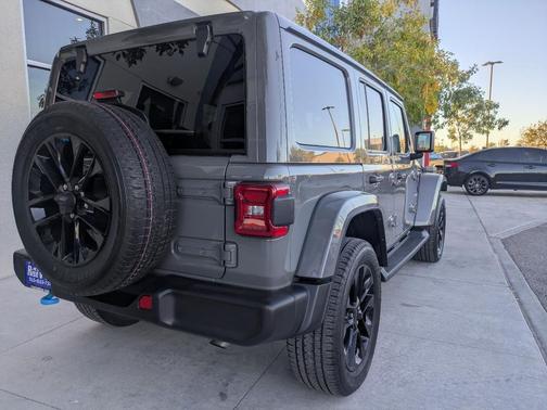 2022 Jeep Wrangler Unlimited 4xe Sahara
