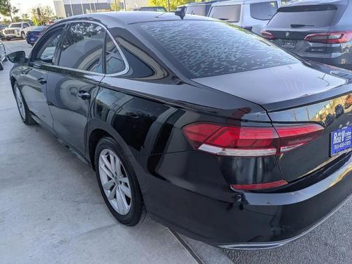 BLACK 2020 Volkswagen Passat 2.0T SE