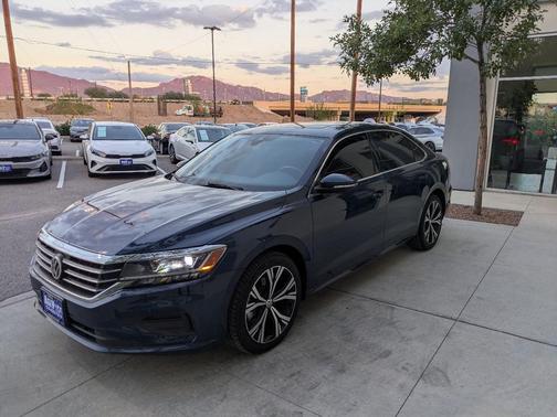 2022 Volkswagen Passat 2.0T SE