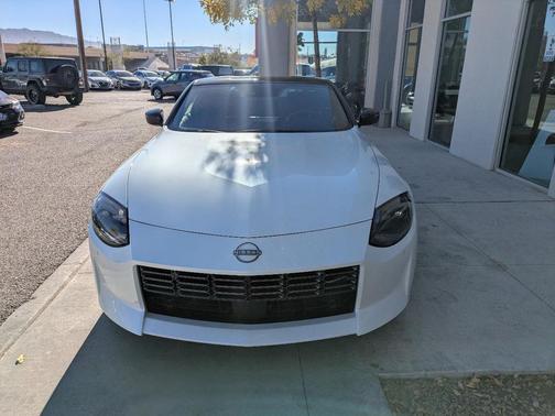 2024 Nissan Z Sport 6M