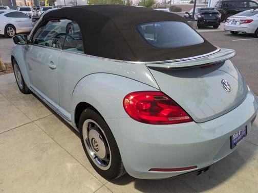 2015 Volkswagen Beetle Auto 1.8T w/Tech