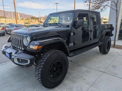 2021 Jeep Gladiator Overland