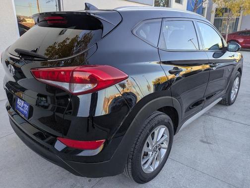 2018 Hyundai TUCSON SEL