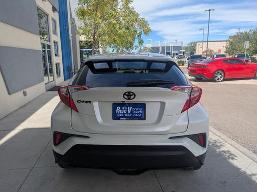 2020 Toyota C-HR LE