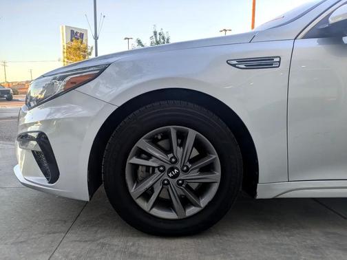 2020 Kia Optima LX