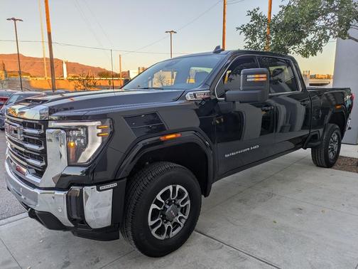 2025 GMC Sierra 2500 SLE