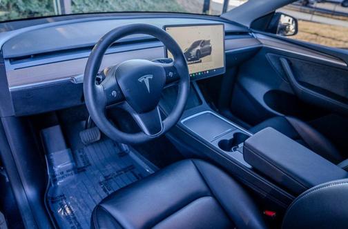 2024 Tesla Model Y Long Range Single Motor Rear-Wheel Drive