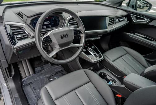 2025 Audi Q4 e-tron Premium 45 RWD