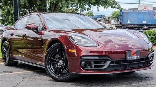 2022 Porsche Panamera E-Hybrid 4