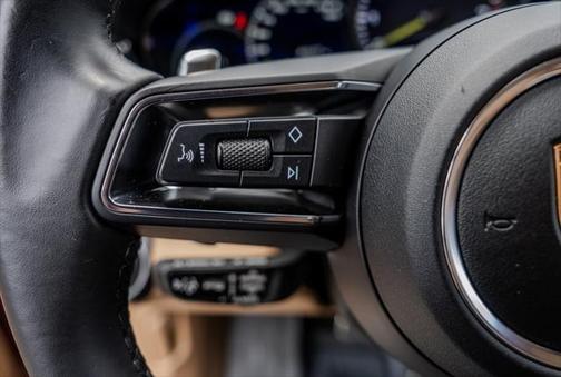 2022 Porsche Panamera E-Hybrid 4