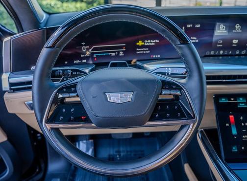 2025 Cadillac Escalade IQ Luxury 2