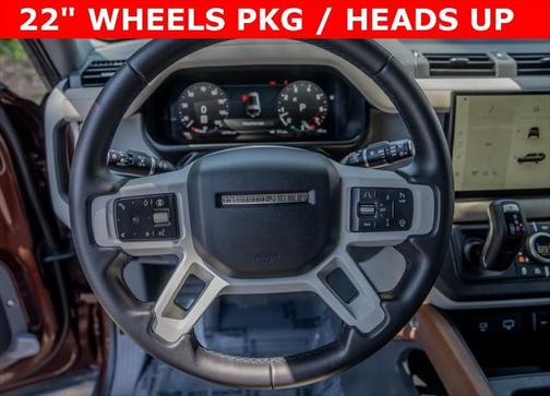 2024 Land Rover Defender 130 P400 X-Dynamic SE