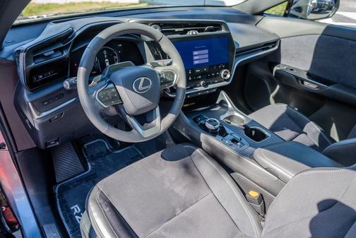2023 Lexus RZ 450e Luxury