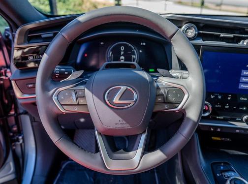2023 Lexus RZ 450e Luxury