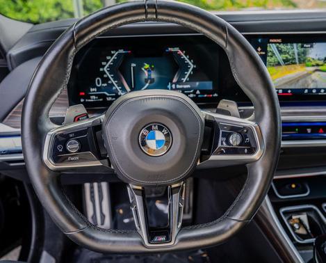Black Sapphire Metallic 2023 BMW 740 i