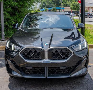 Black Sapphire Metallic 2026 BMW X2 xDrive28i