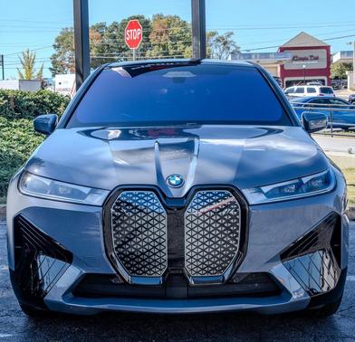 2025 BMW iX xDrive50