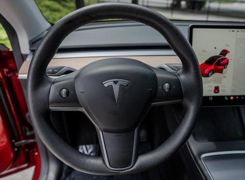 2024 Tesla Model Y Long Range Dual Motor All-Wheel Drive