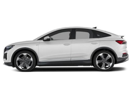 2022 Audi e-tron Premium Plus