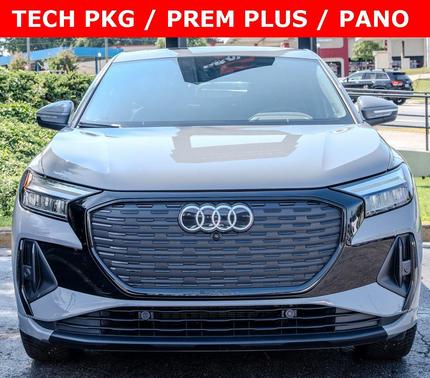 2022 Audi e-tron Premium Plus