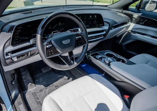 2024 Cadillac LYRIQ Sport