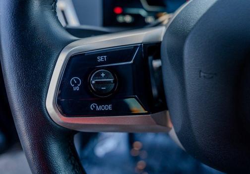 2025 BMW iX xDrive50