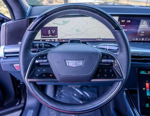 2025 Cadillac Escalade IQ Luxury 2